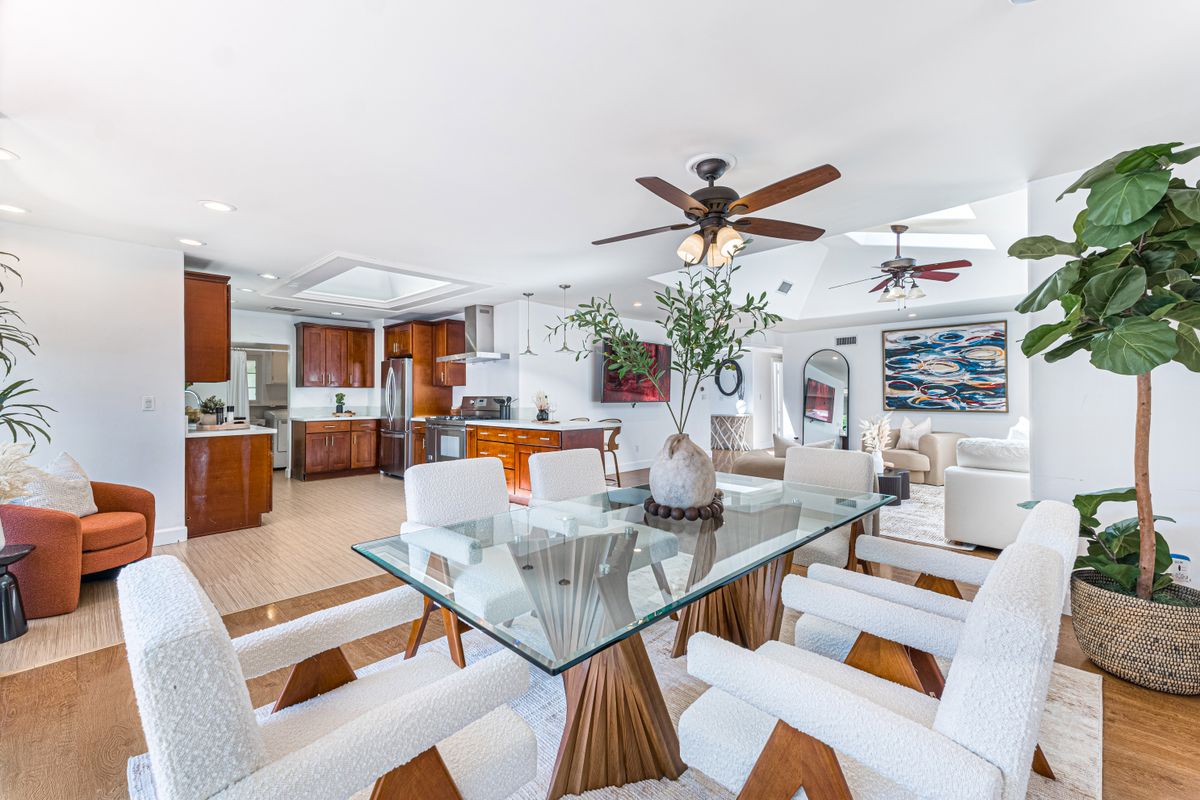 Kenton Dining Loft, Kenton